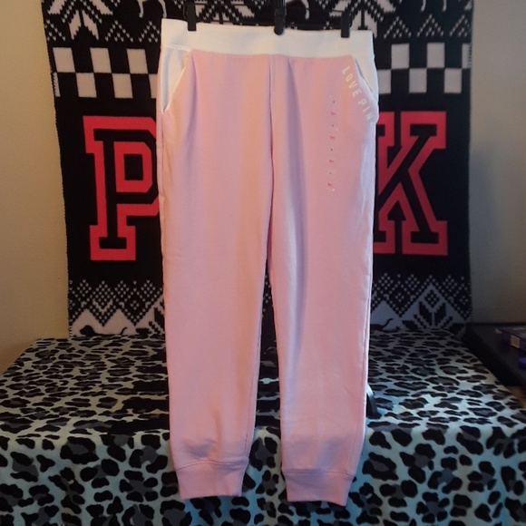 *SOLD* NWT Pink vs Sweats - Picture 2 of 3